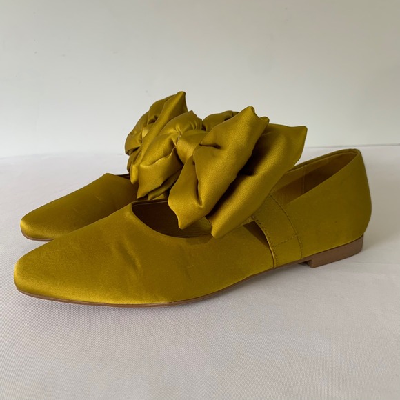 Jeffrey Campbell Anthropologie Flats 7.5 Yellow Satin Oversized Big Bow Coquette - Picture 2 of 12
